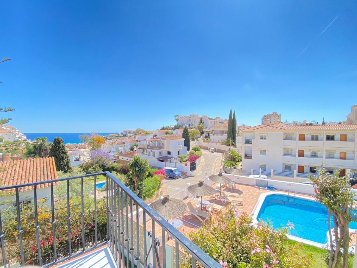 Villa Casa La Vida Casasol Нерха Екстериор снимка