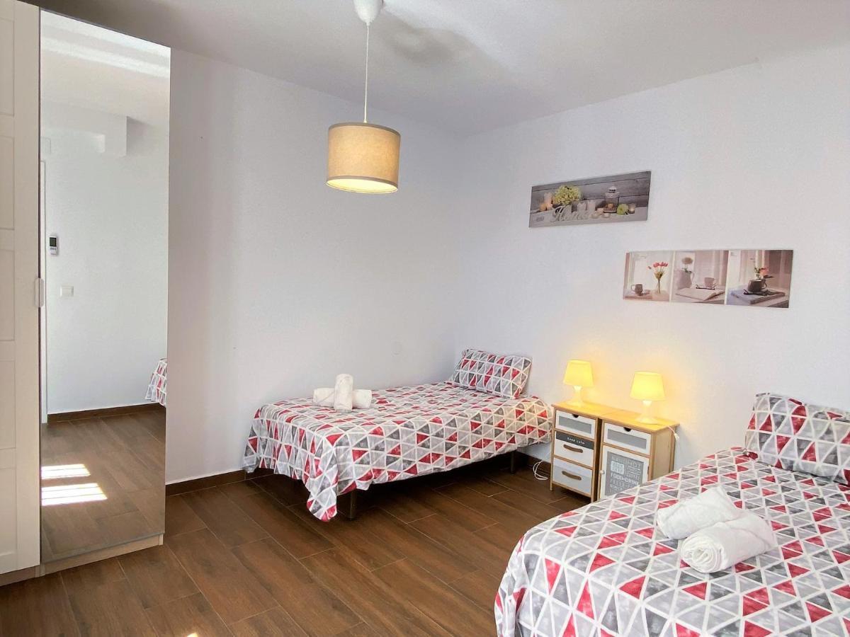Villa Casa La Vida Casasol Нерха Екстериор снимка