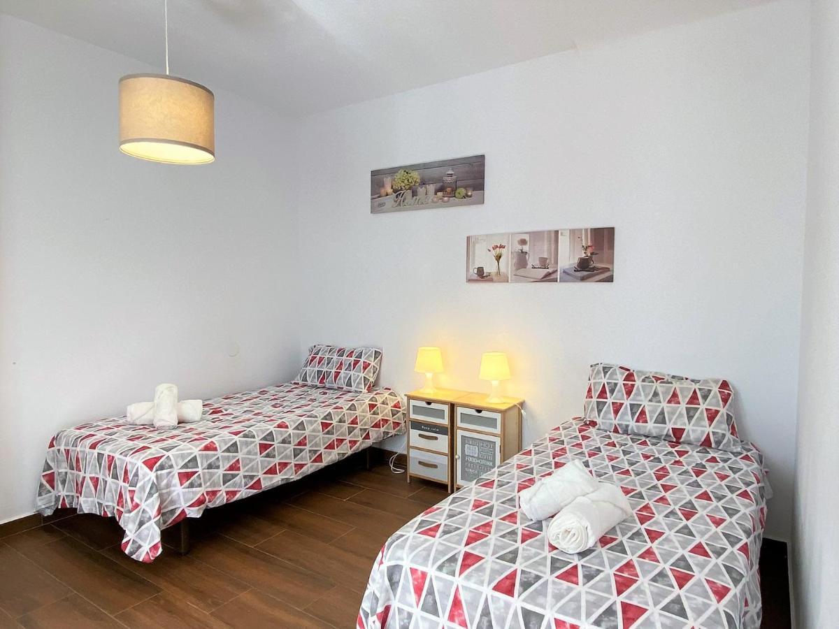 Villa Casa La Vida Casasol Нерха Екстериор снимка