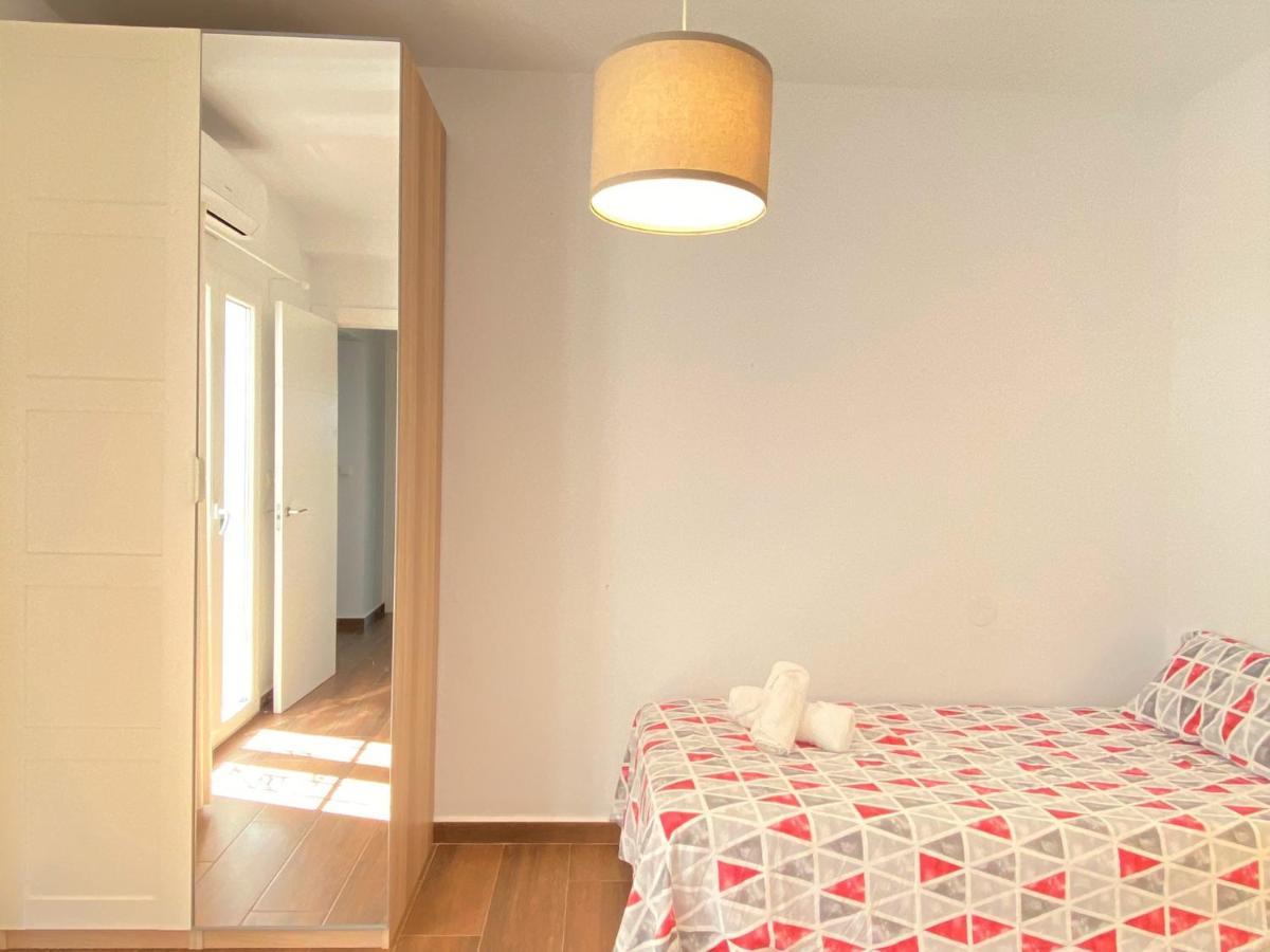 Villa Casa La Vida Casasol Нерха Екстериор снимка
