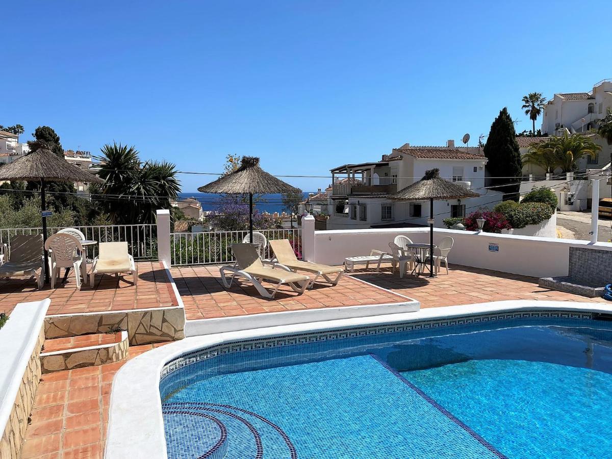 Villa Casa La Vida Casasol Нерха Екстериор снимка